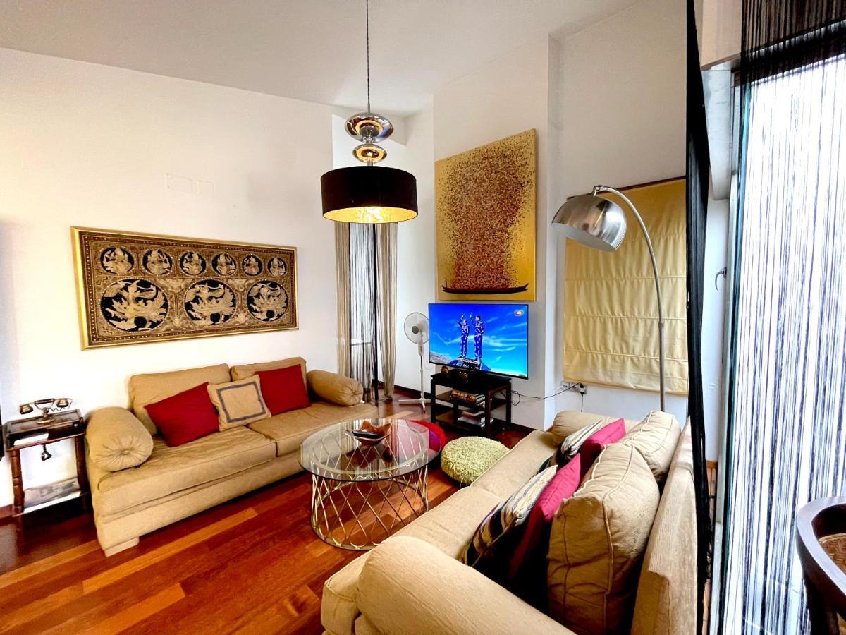 Atico En Plaza De La Constitucion 3 Bedrooms Málaga Kültér fotó
